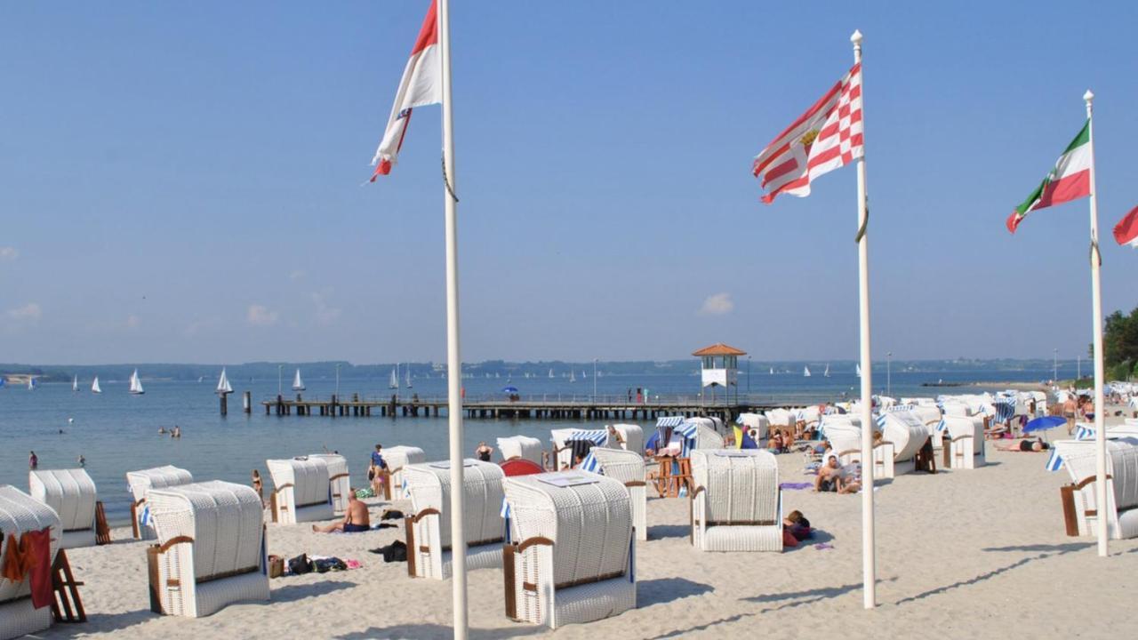 Strandblick Mit Strandkorb & Fahrraedern Glücksburg Dış mekan fotoğraf